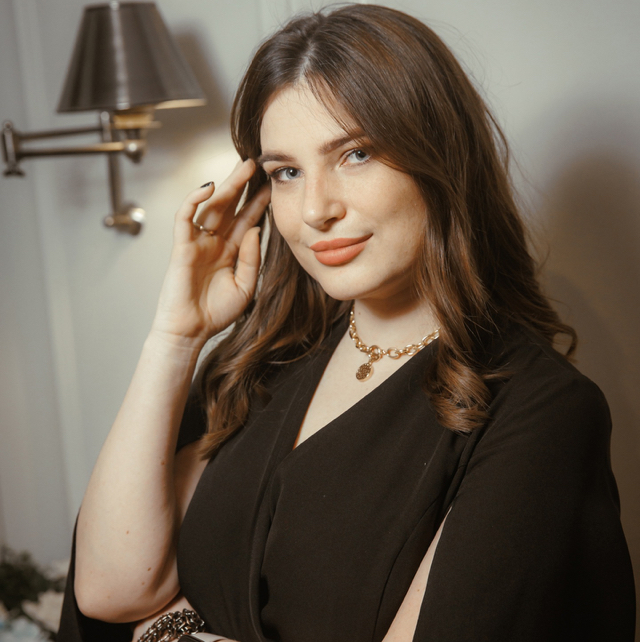 Олеся Зверева