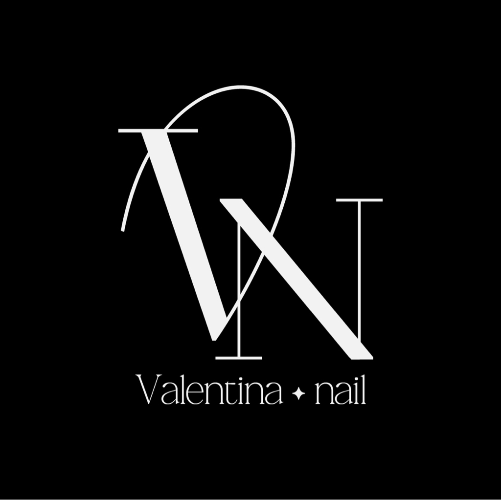 Valentina nail